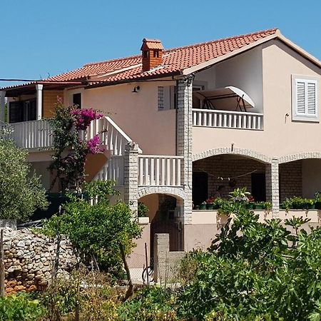 Apartments Mladen Sucuraj Exterior photo
